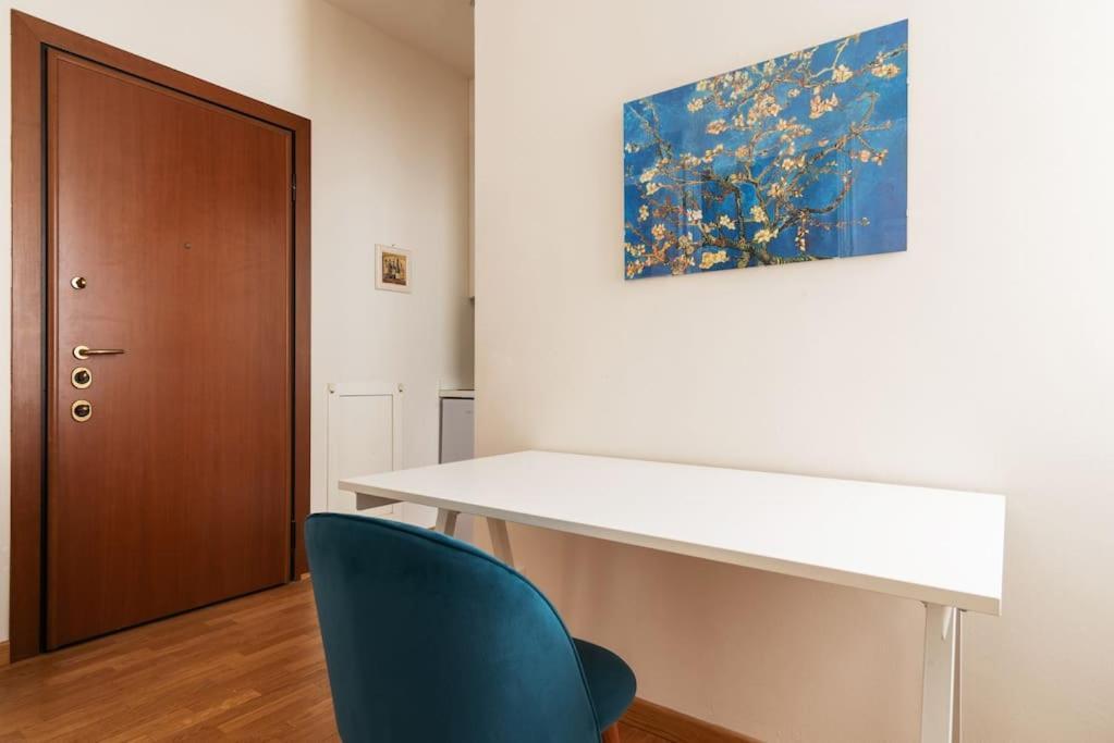 Studio Apartment Brera Milan Exterior photo