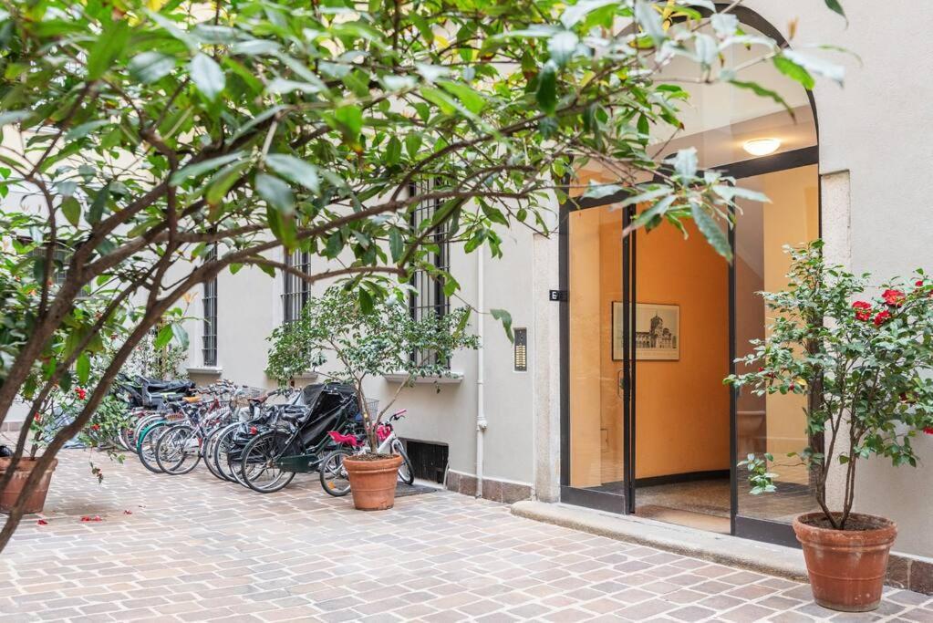 Studio Apartment Brera Milan Exterior photo